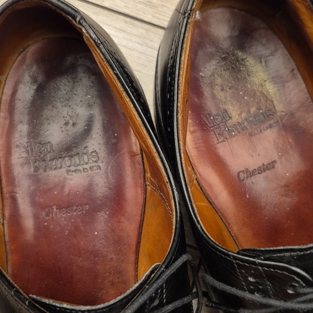 Allen Edmonds creasing size black